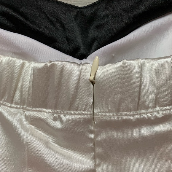 NWOT Mini Ruffle Dress - Picture 4 of 6